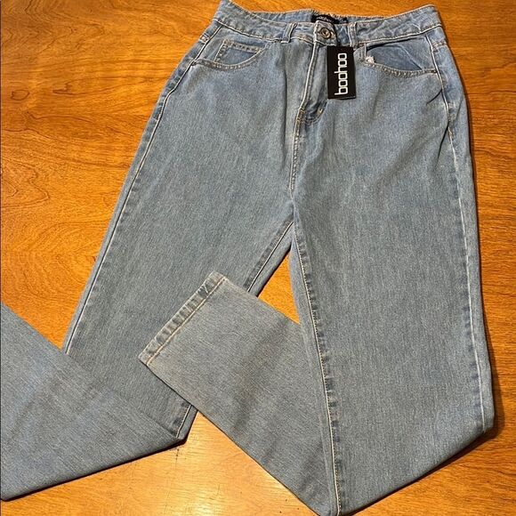 Boohoo Tall Basics High Waisted Mom Jeans - Picture 1 of 7